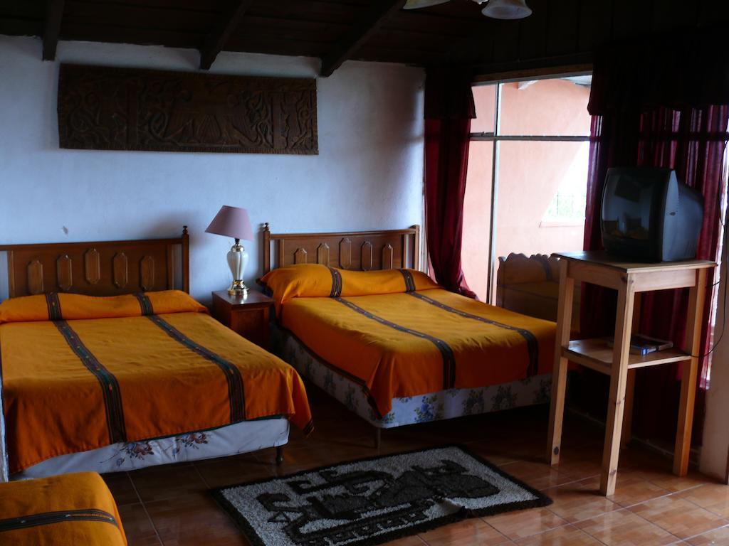 Hotel Playa Linda Panajachel Habitación foto